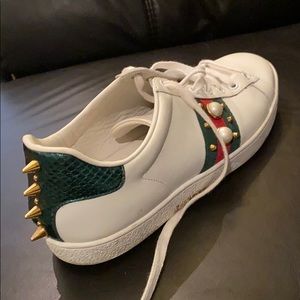 GUCCI sneakers with studs and pearls